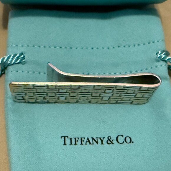 TIFFANY & CO. 18k YG & Silver Basket Weave Money Clip - Picture 4 of 12